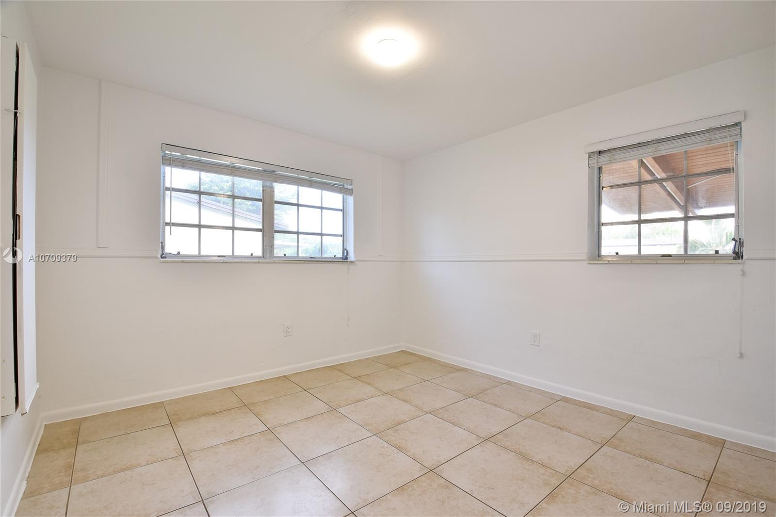 MILLER HEIGHTS SEC 6 - Residential Lease