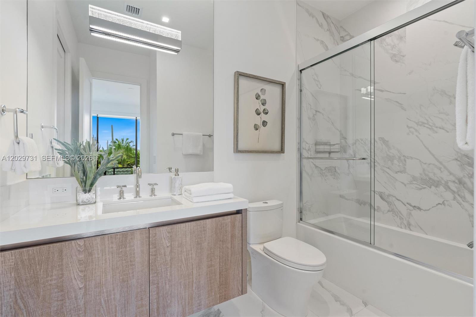 KENMONT FIRST ADD - Residential