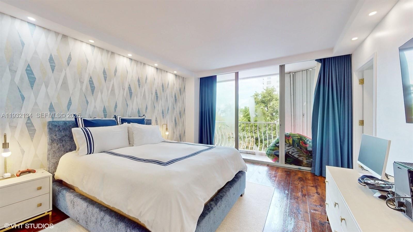 BAL HARBOUR 101 CONDO - Residential