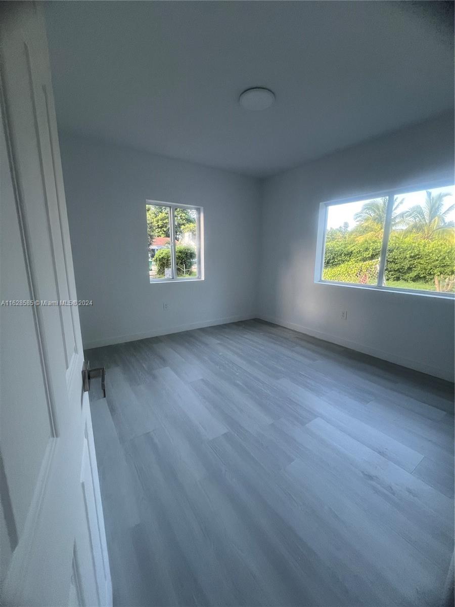 17TH AVE MANOR - Residential Lease