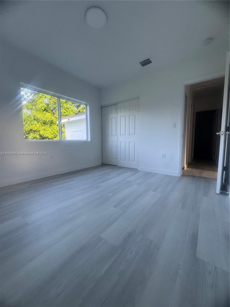 17TH AVE MANOR - Residential Lease