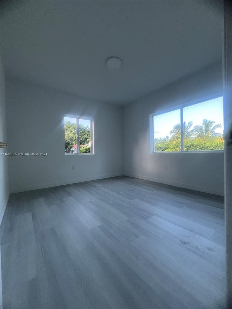 17TH AVE MANOR - Residential Lease