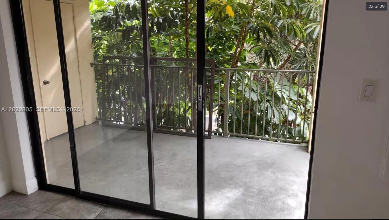 SUMMERBREEZE CONDO - Residential
