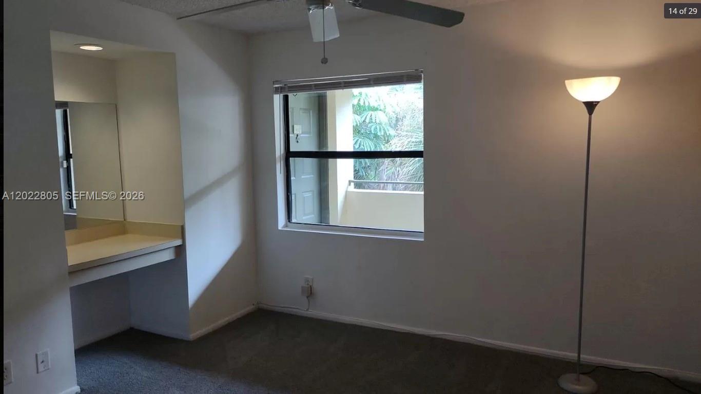 SUMMERBREEZE CONDO - Residential