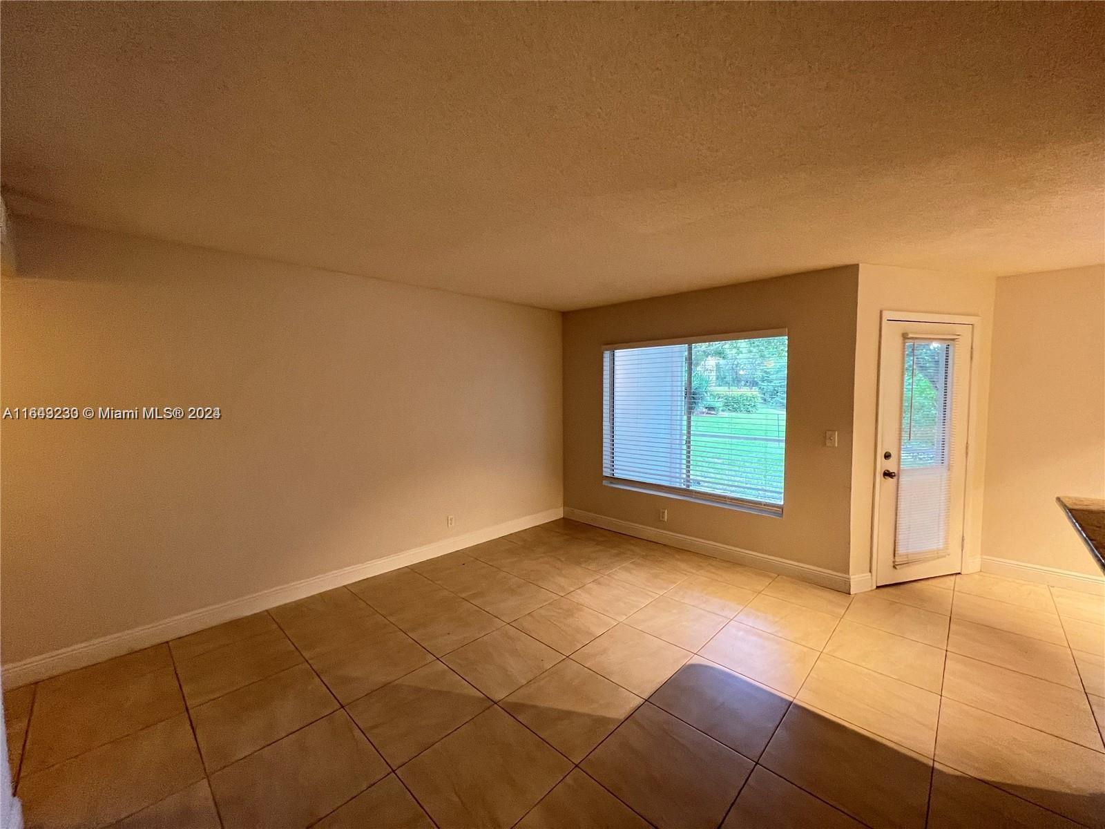 CASABLANCA ISLES CONDO - Residential Lease