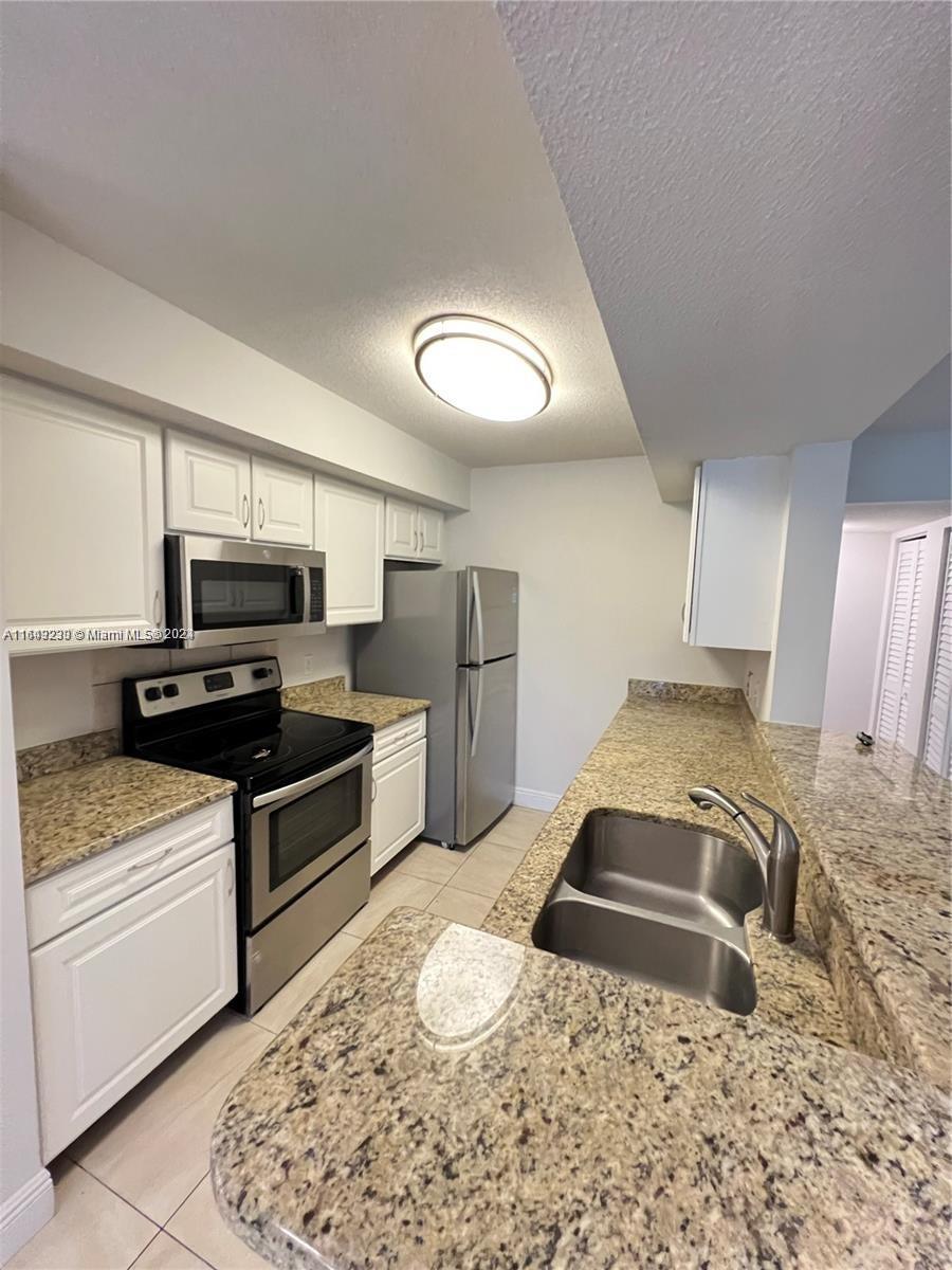 CASABLANCA ISLES CONDO - Residential Lease