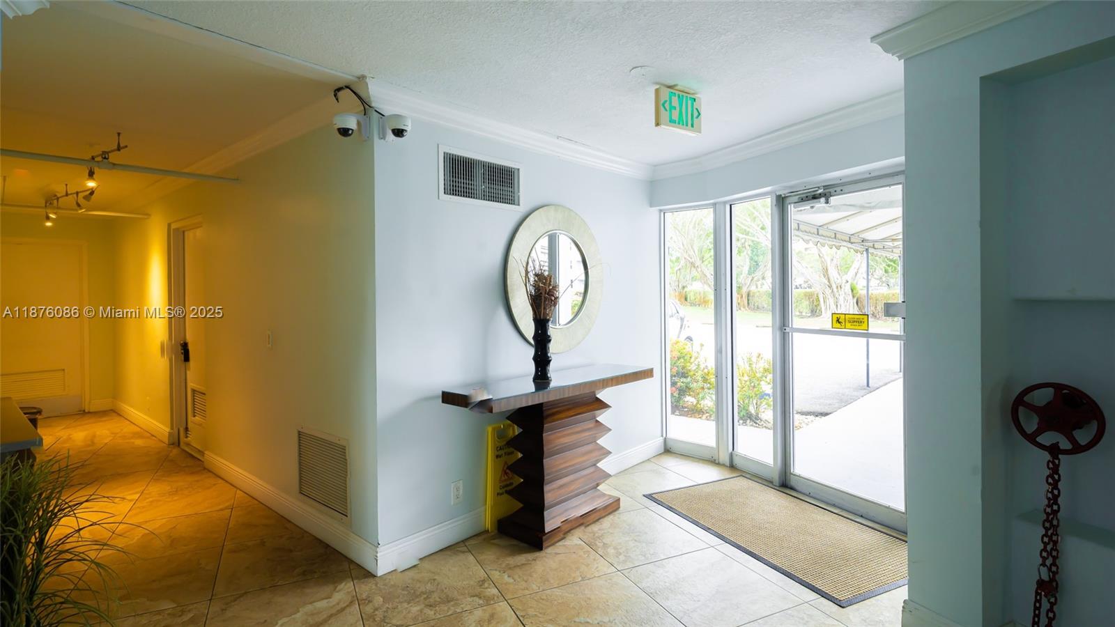BOCA TEECA CONDO 9 - Residential