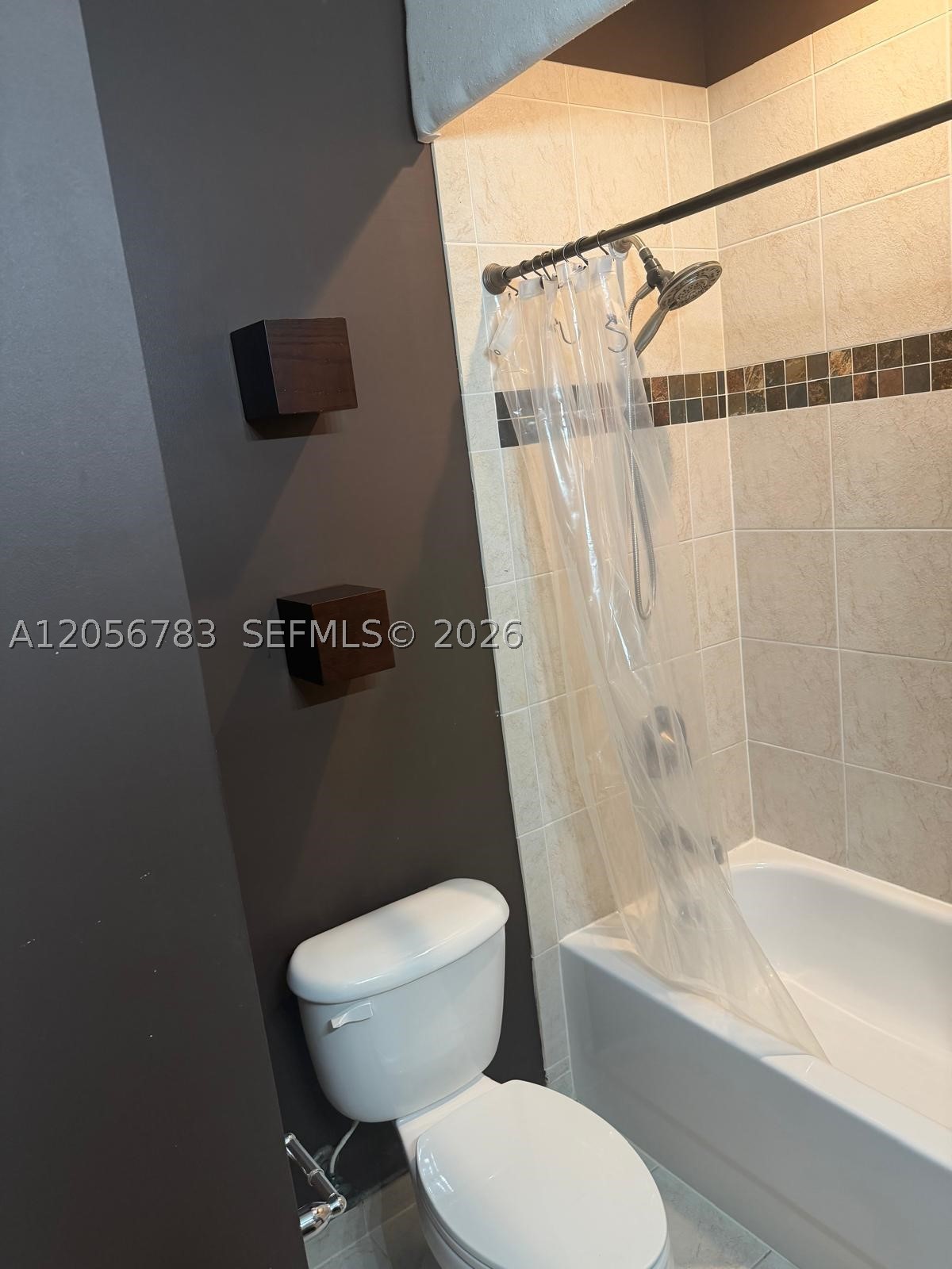MEADOW PINES - Residential Lease