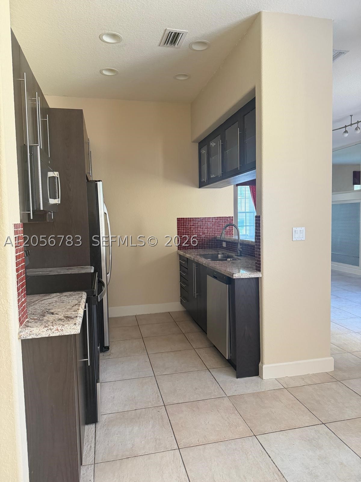 MEADOW PINES - Residential Lease