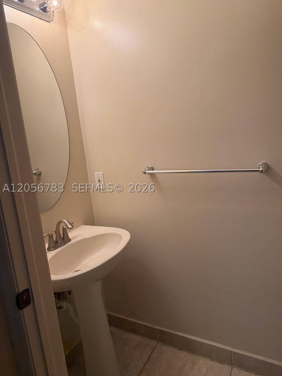 MEADOW PINES - Residential Lease