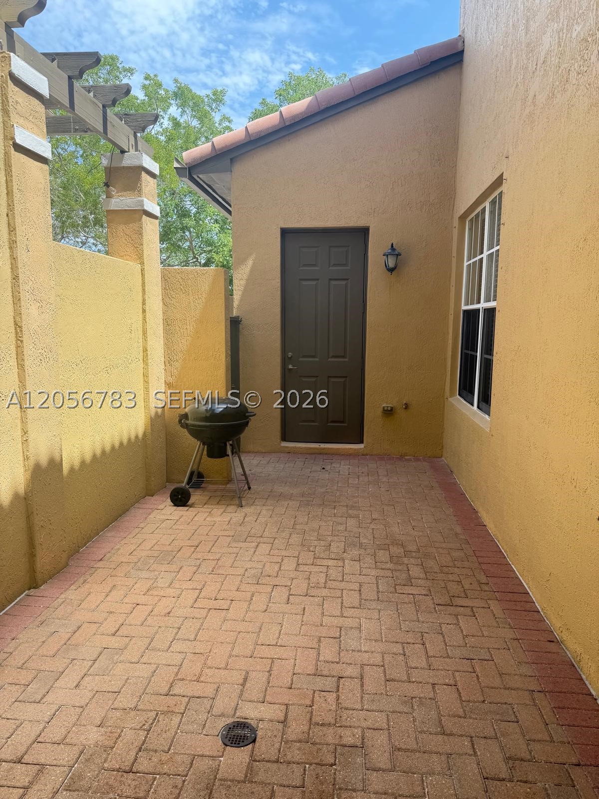 MEADOW PINES - Residential Lease