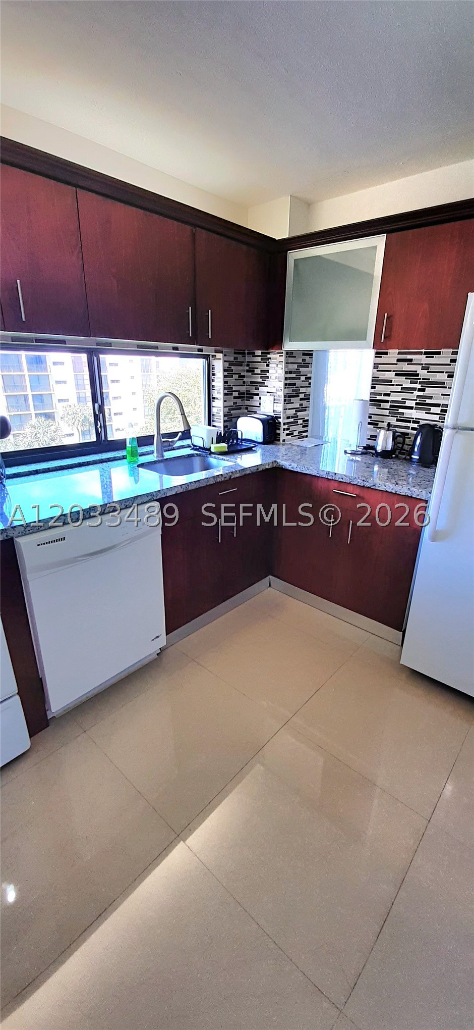 PLAZA OF AMERICAS CONDO P - Residential
