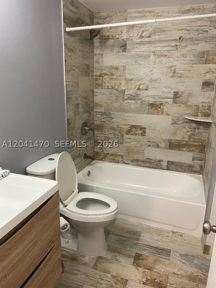ANTIGUA AT CNTRY CLUBOF M - Residential