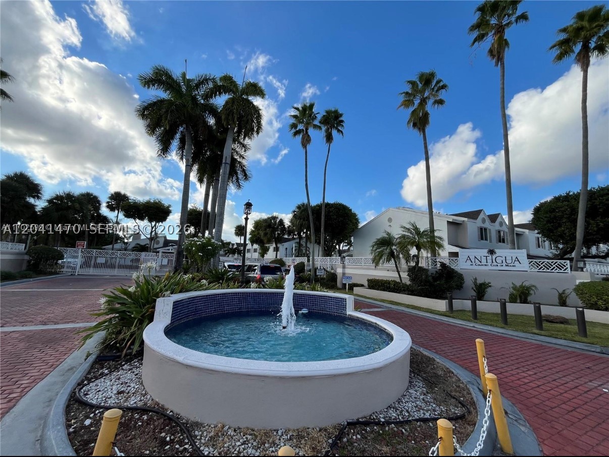 ANTIGUA AT CNTRY CLUBOF M - Residential