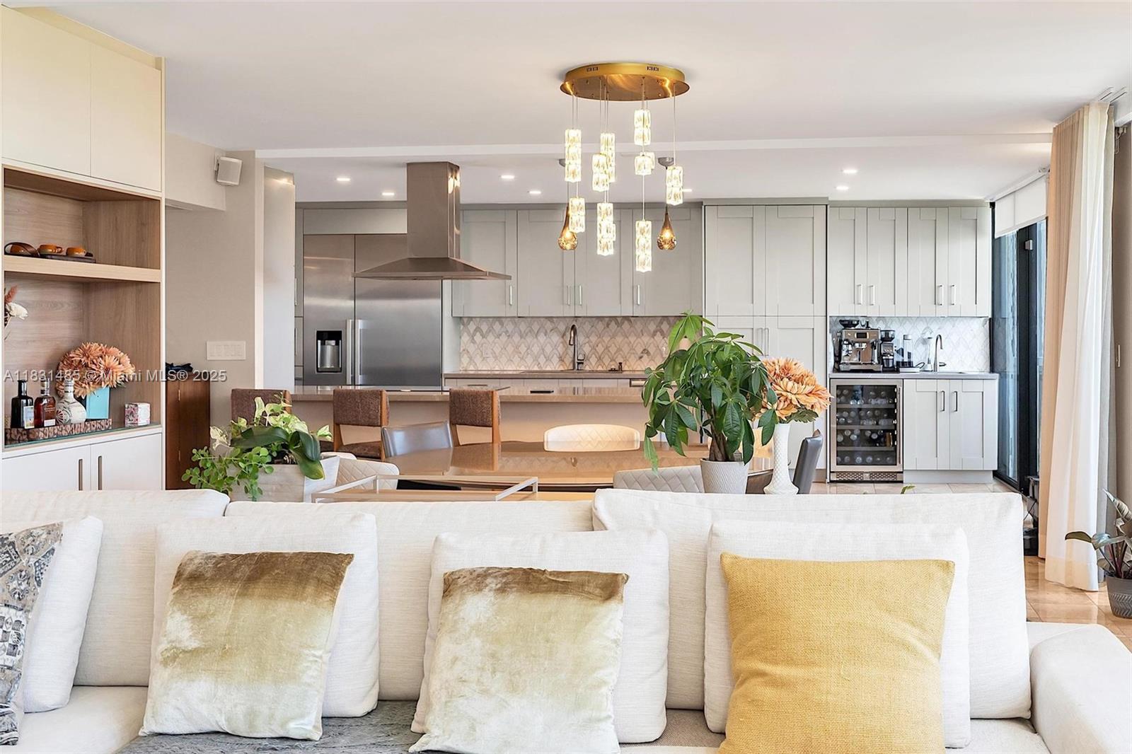 NINE ISLAND AVENUE CONDO - Residential