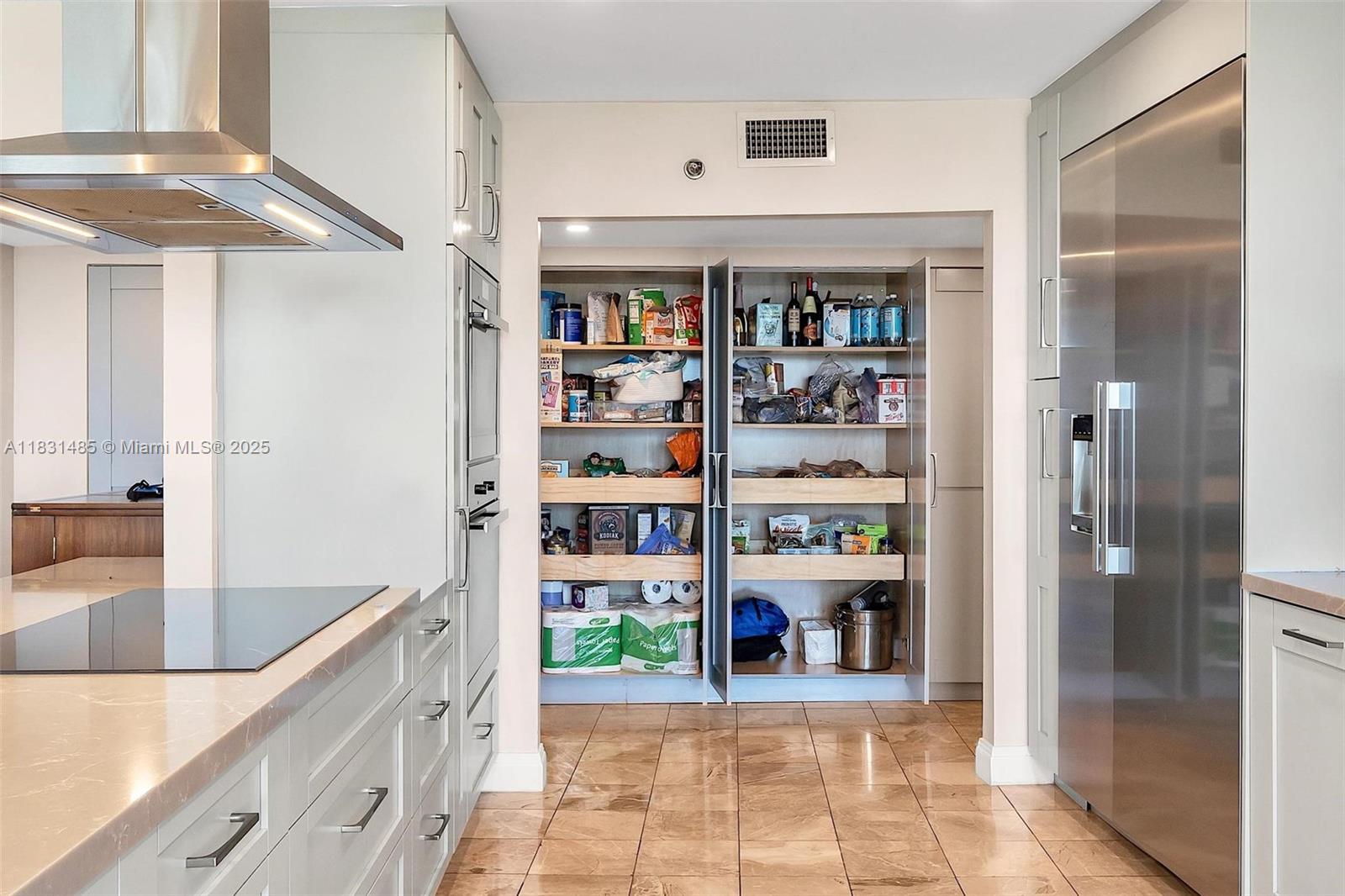 NINE ISLAND AVENUE CONDO - Residential