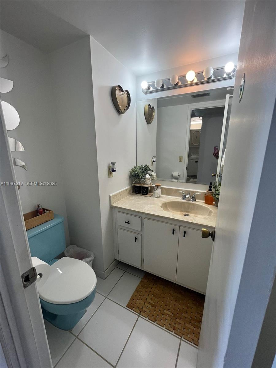 ADMIRALS PORT CONDO EAST - Residential Lease
