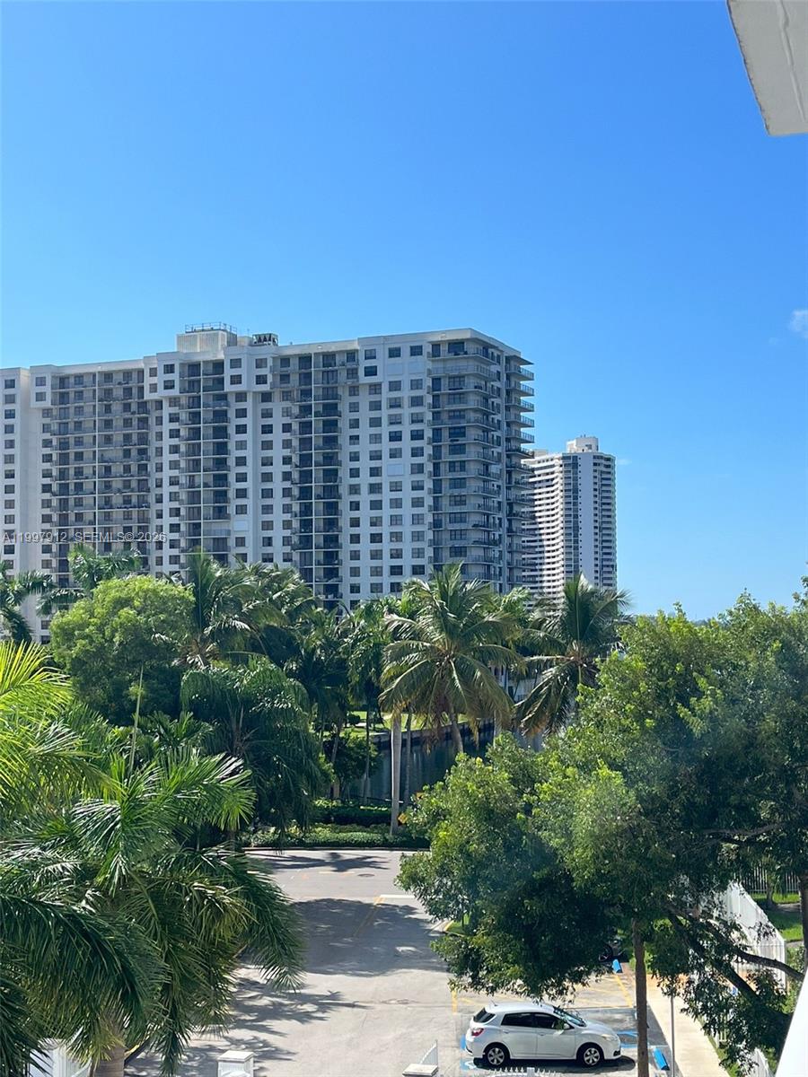 ADMIRALS PORT CONDO EAST - Residential Lease
