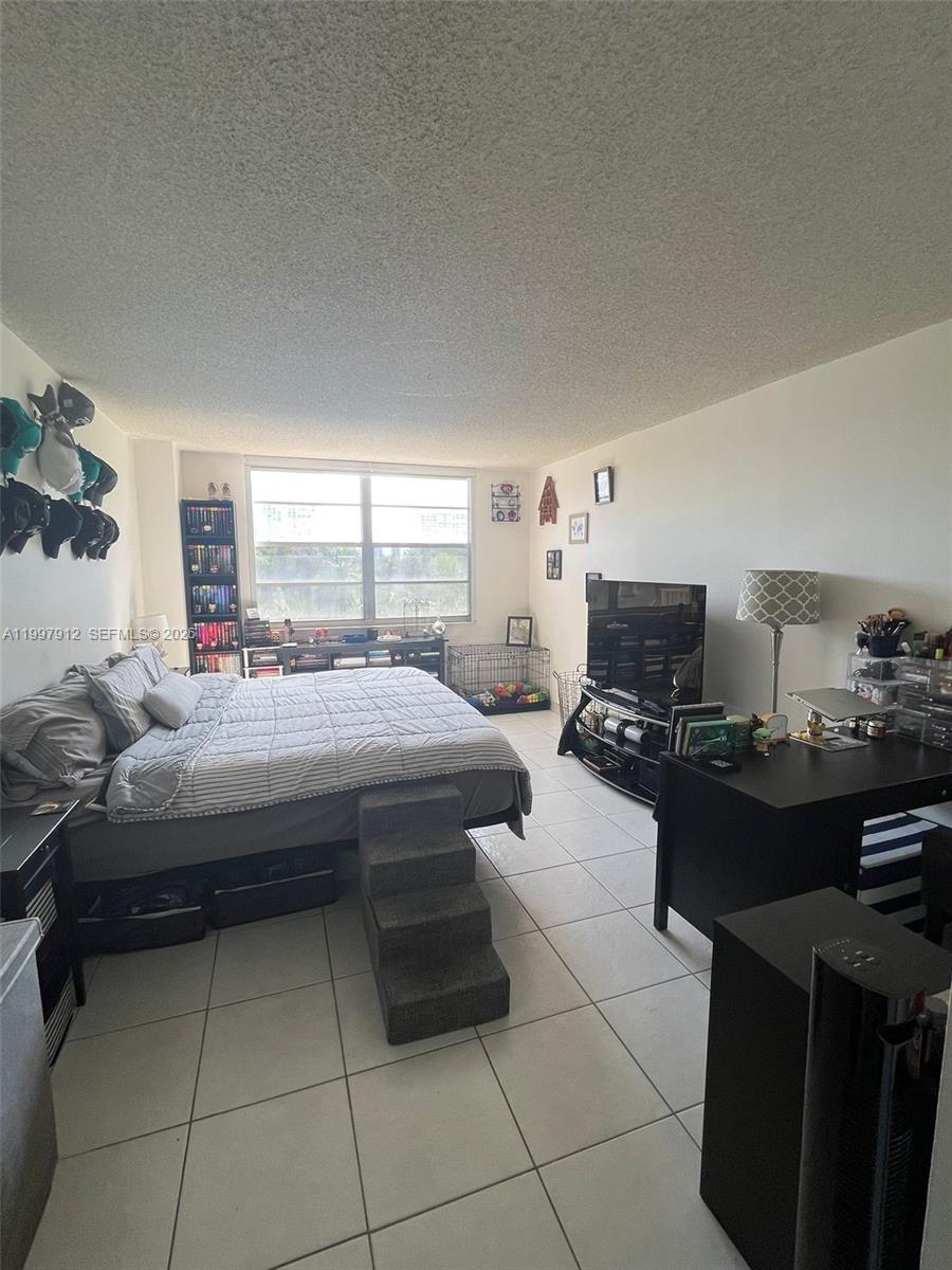 ADMIRALS PORT CONDO EAST - Residential Lease