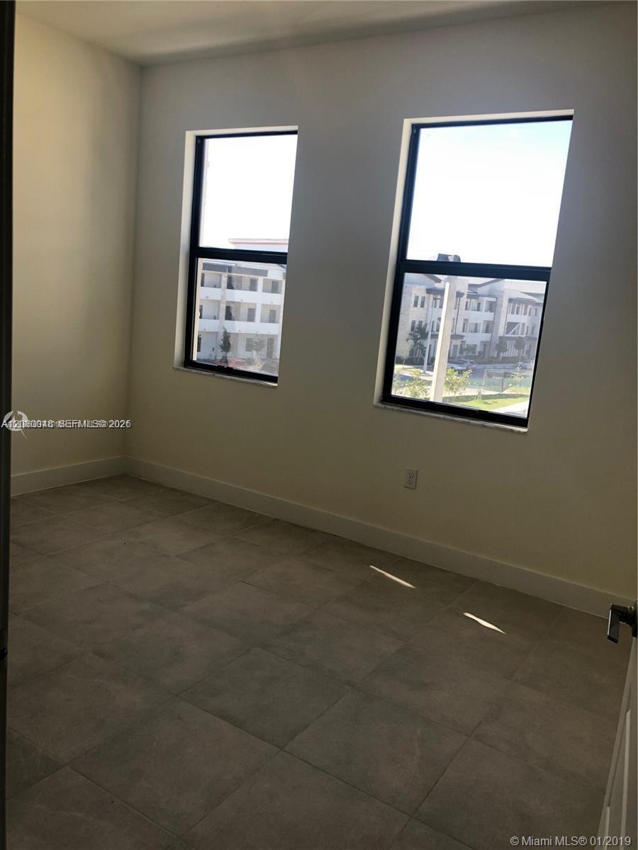 APEX AT PARK CENTRAL - Residential Lease