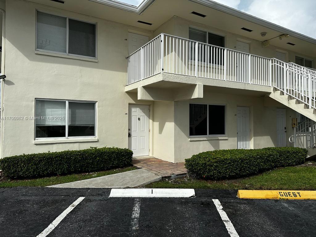 Lucaya Condo - Residential Lease