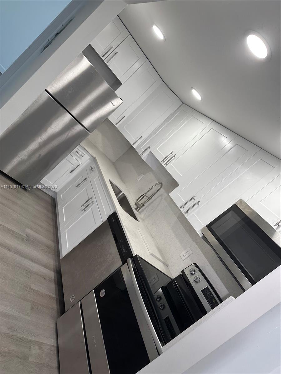 DIXIE GARDENS CONDO - Residential