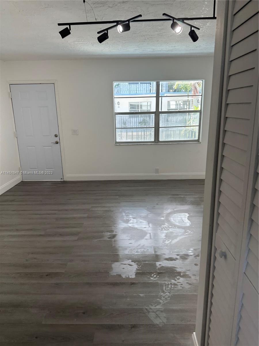 DIXIE GARDENS CONDO - Residential