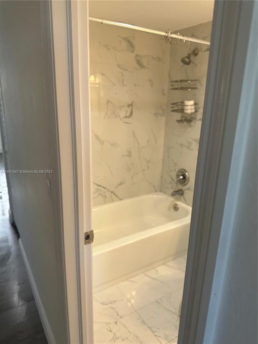 DIXIE GARDENS CONDO - Residential