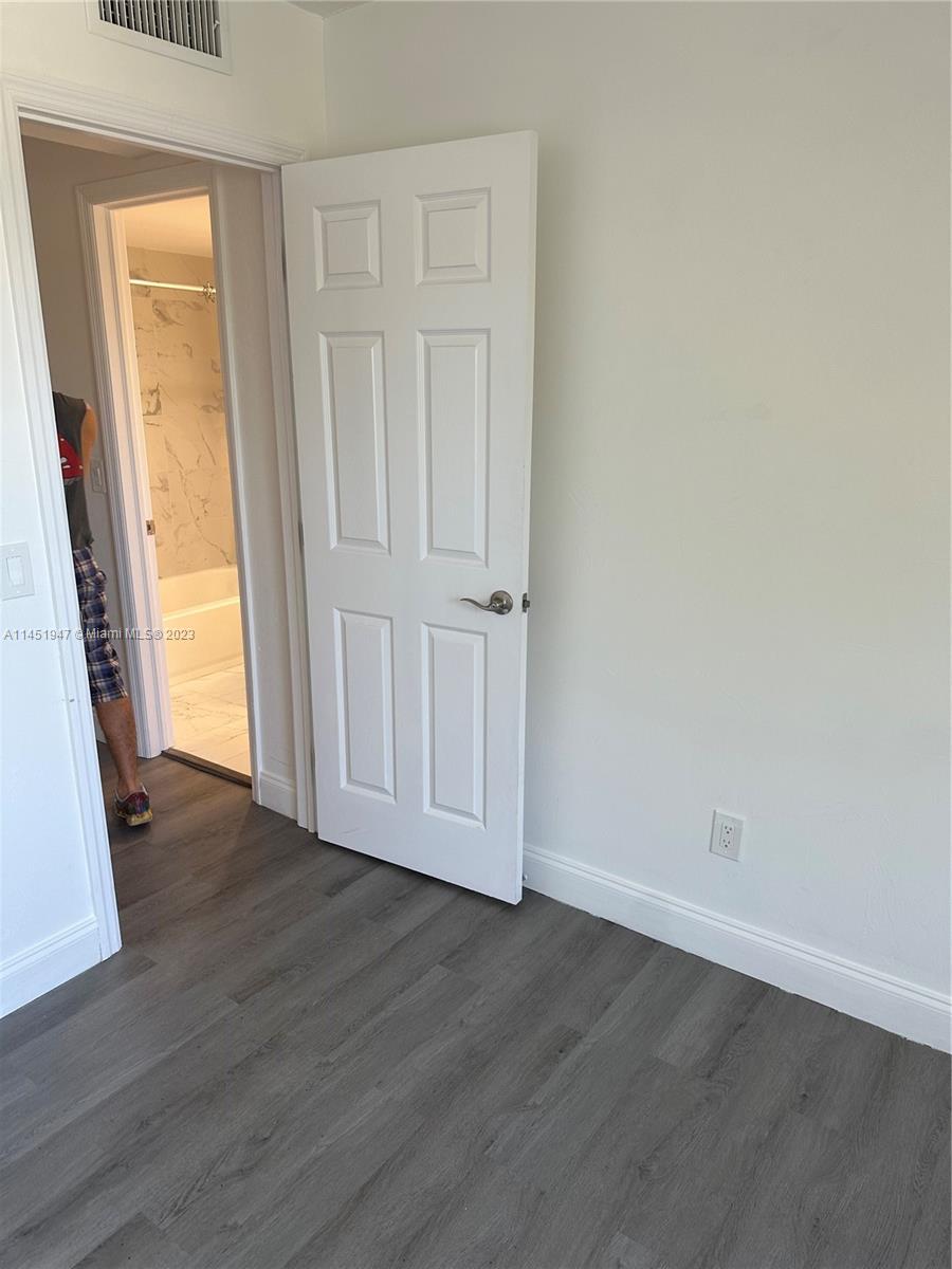 DIXIE GARDENS CONDO - Residential