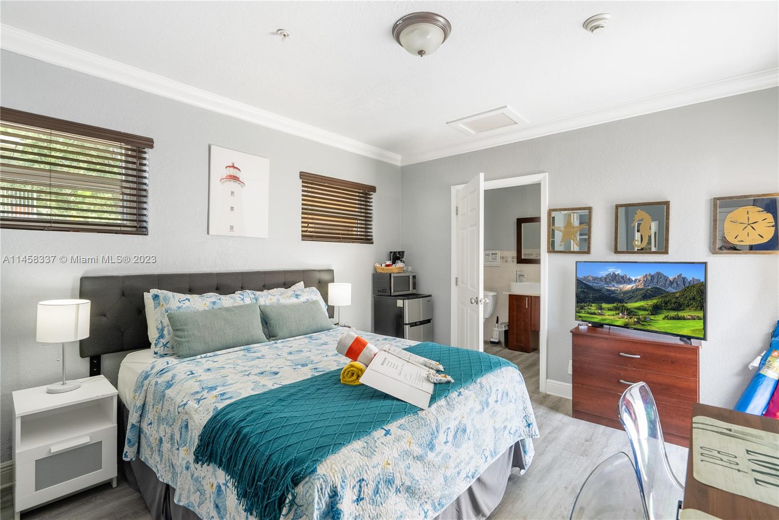 BEACH WAY HEIGHTS - Residential Lease