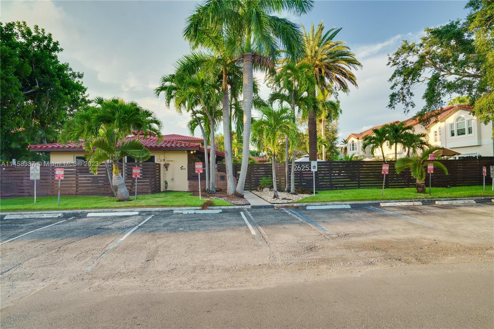 BEACH WAY HEIGHTS - Residential Lease