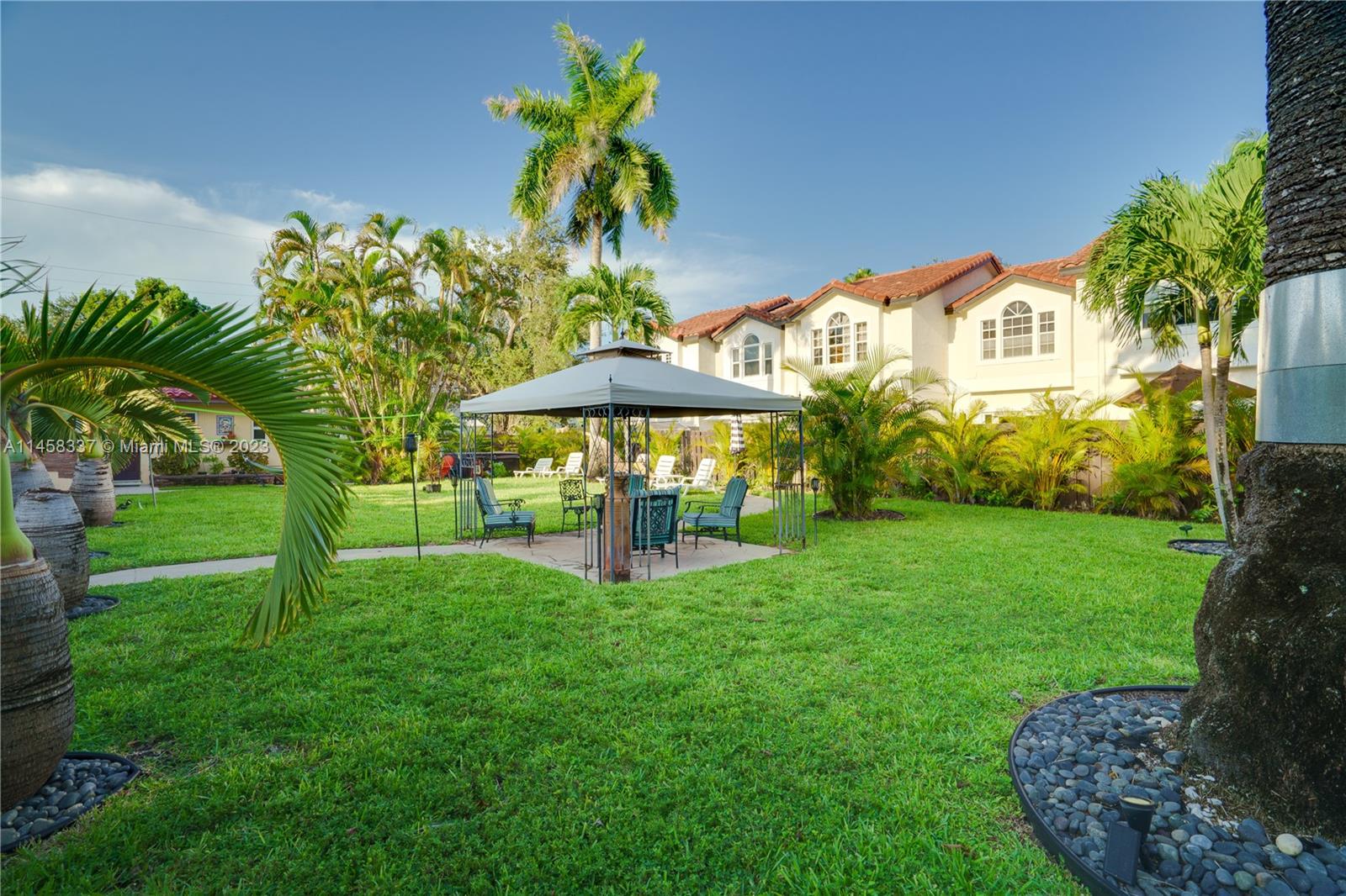 BEACH WAY HEIGHTS - Residential Lease