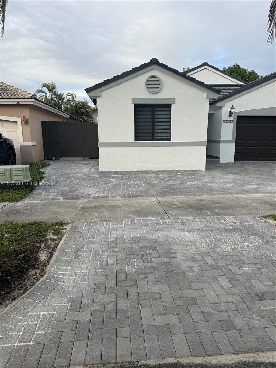 LAGO MAR SOUTH - Residential Lease