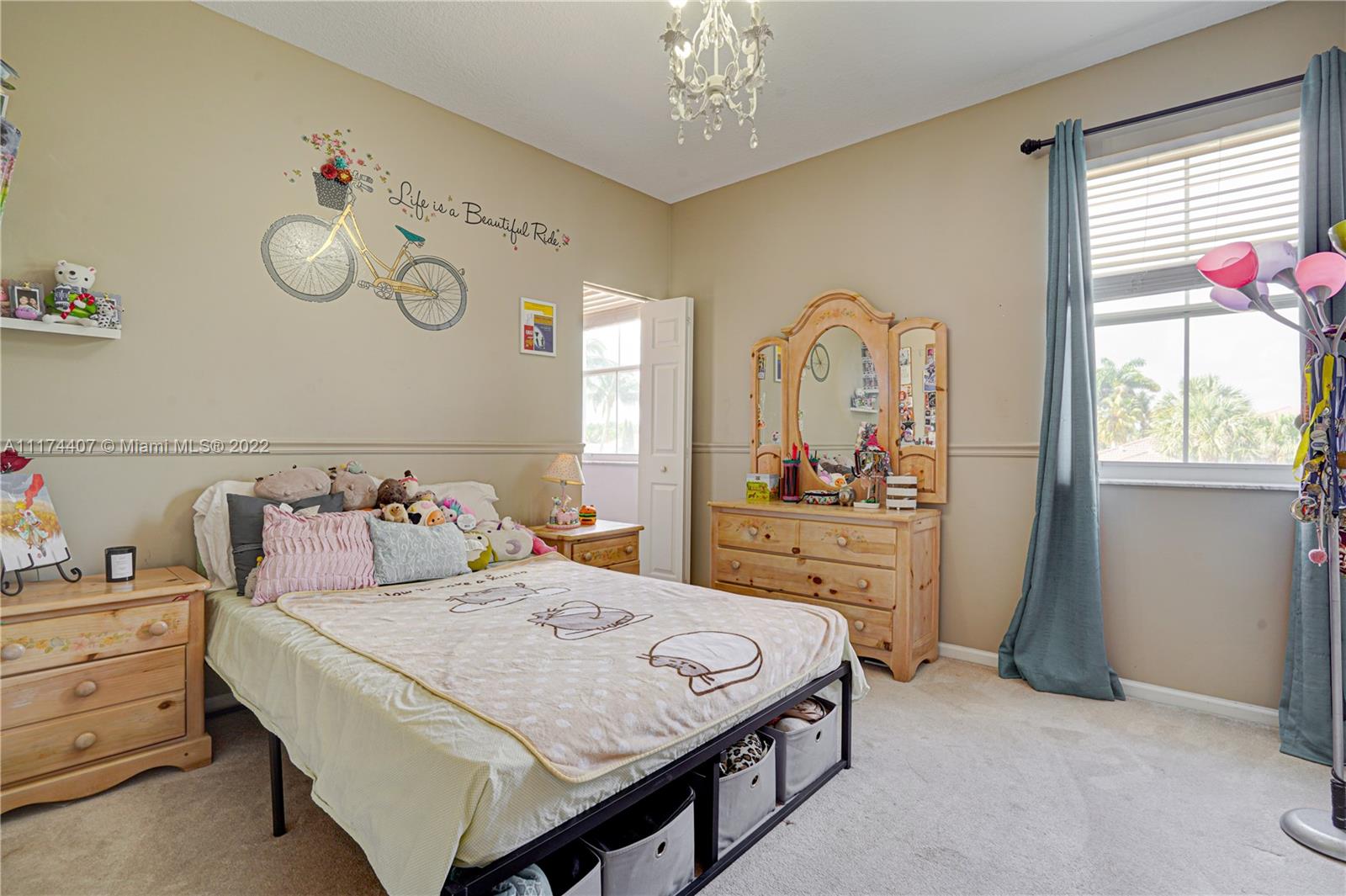 JOURNEYS END 1 - Residential