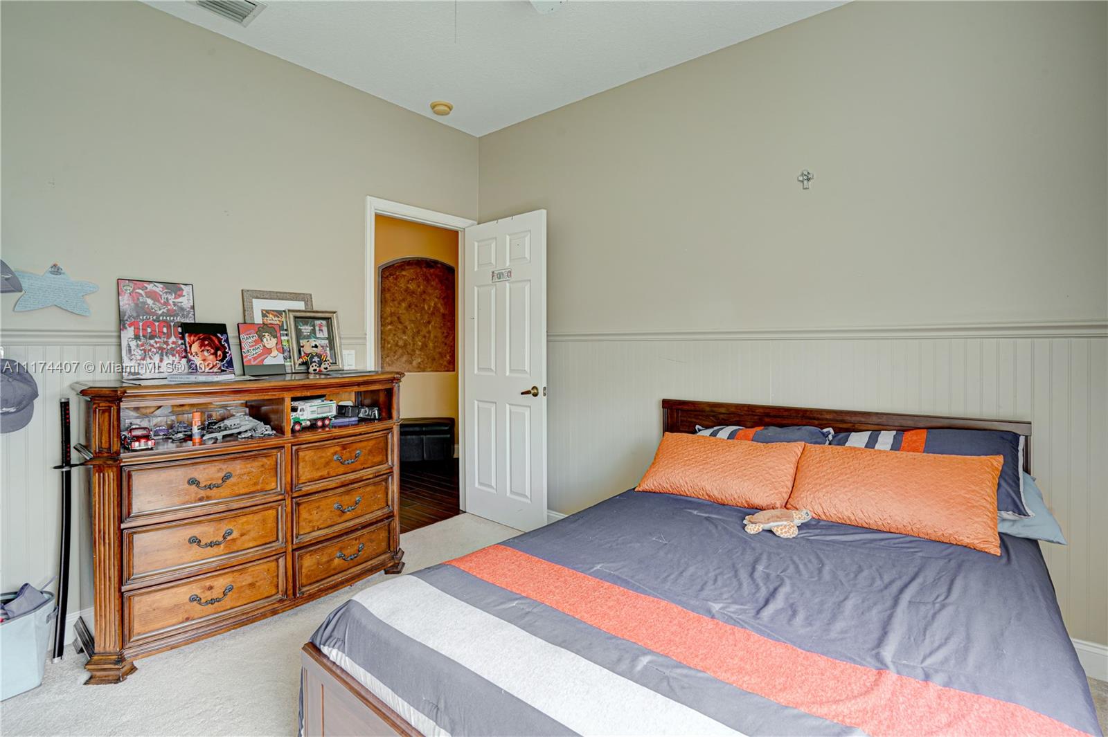 JOURNEYS END 1 - Residential