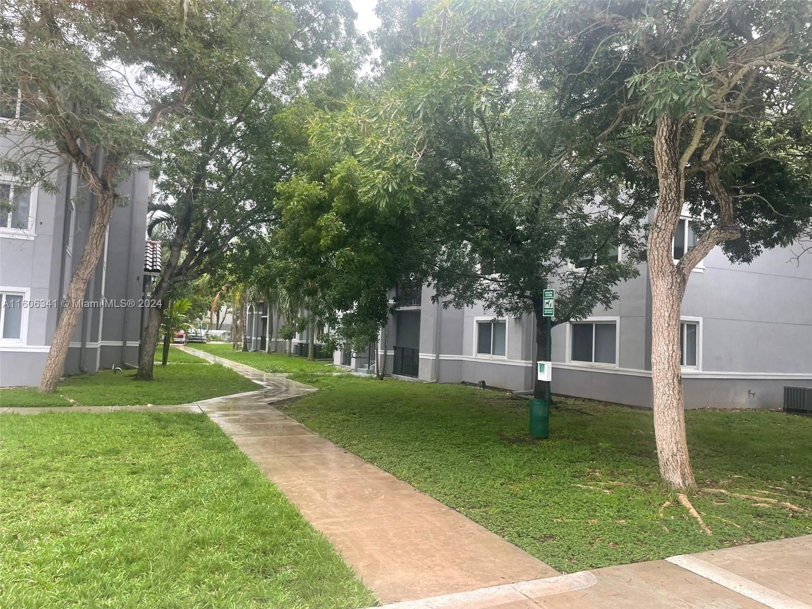 VISTA TRACE 7 CONDO - Residential Lease