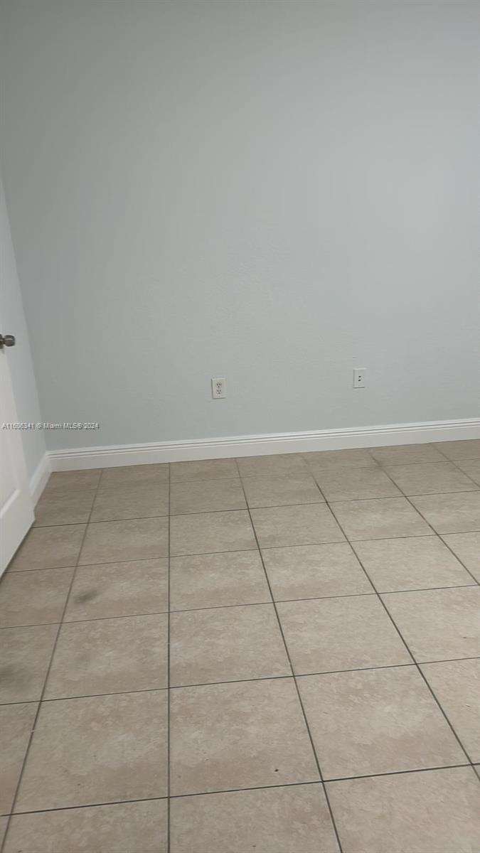 VISTA TRACE 7 CONDO - Residential Lease