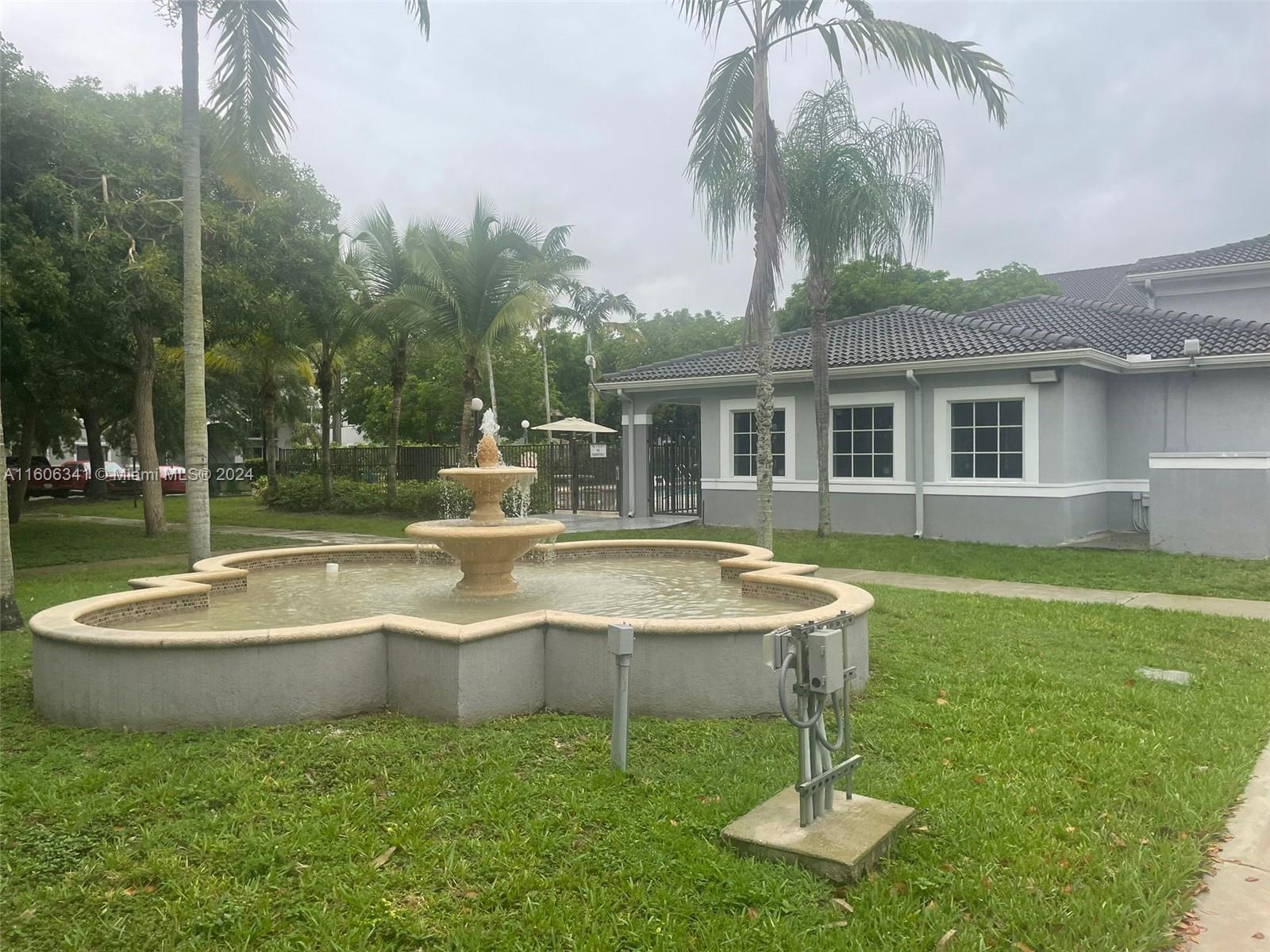 VISTA TRACE 7 CONDO - Residential Lease