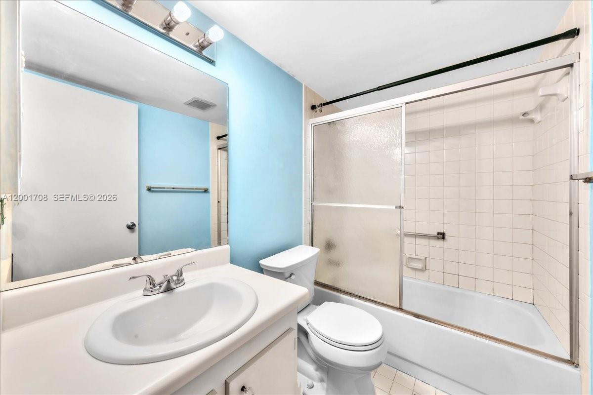 NEW HAMPTON AT CENTURY VI - Residential