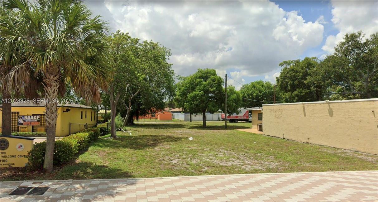 TUSKEGEE PARK - Land