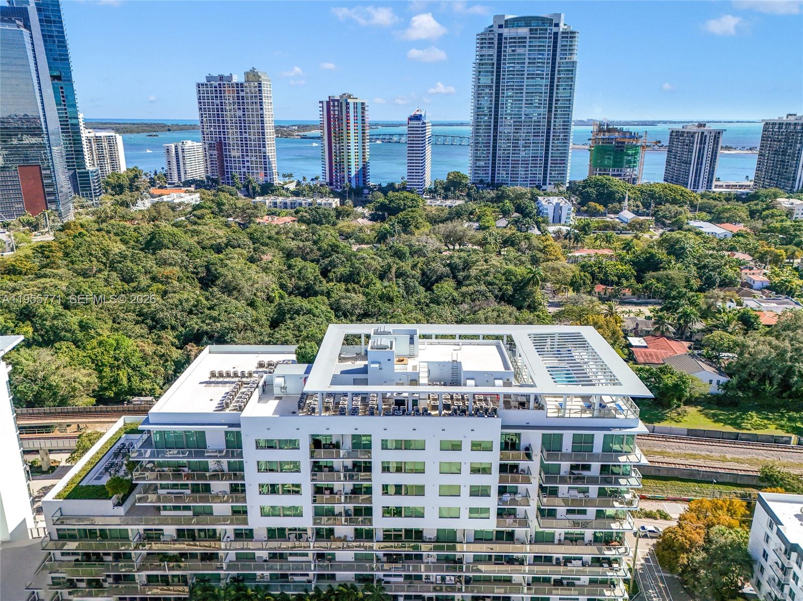 LE PARC AT BRICKELL CONDO - Residential