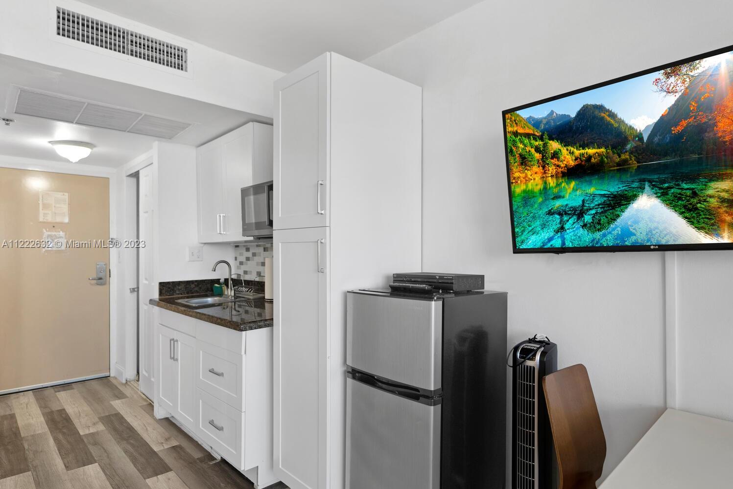 THE AVENTURA BEACH CLUB C - Residential