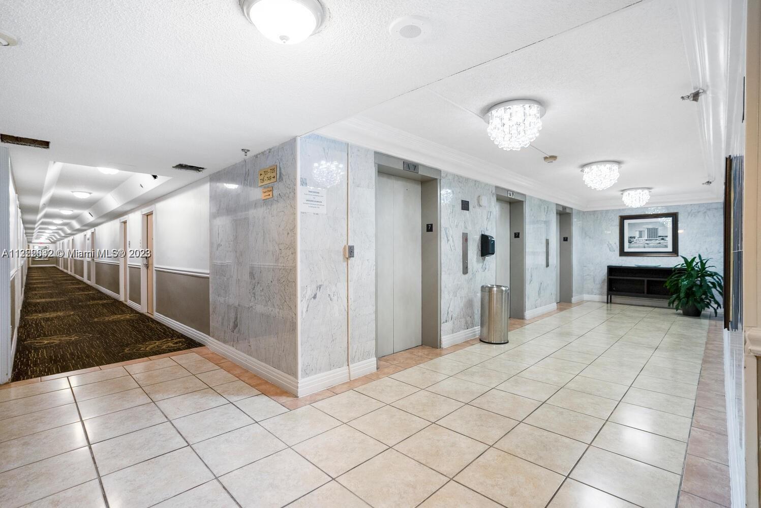 THE AVENTURA BEACH CLUB C - Residential