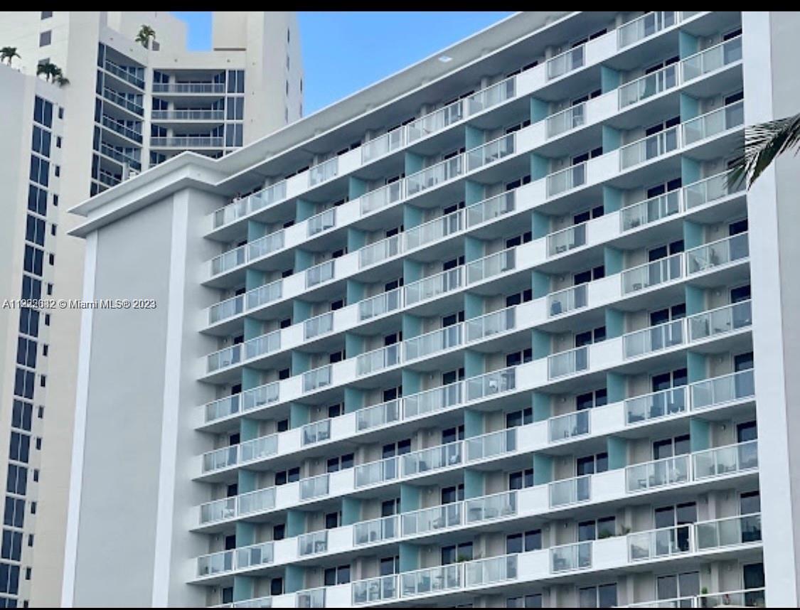 THE AVENTURA BEACH CLUB C - Residential
