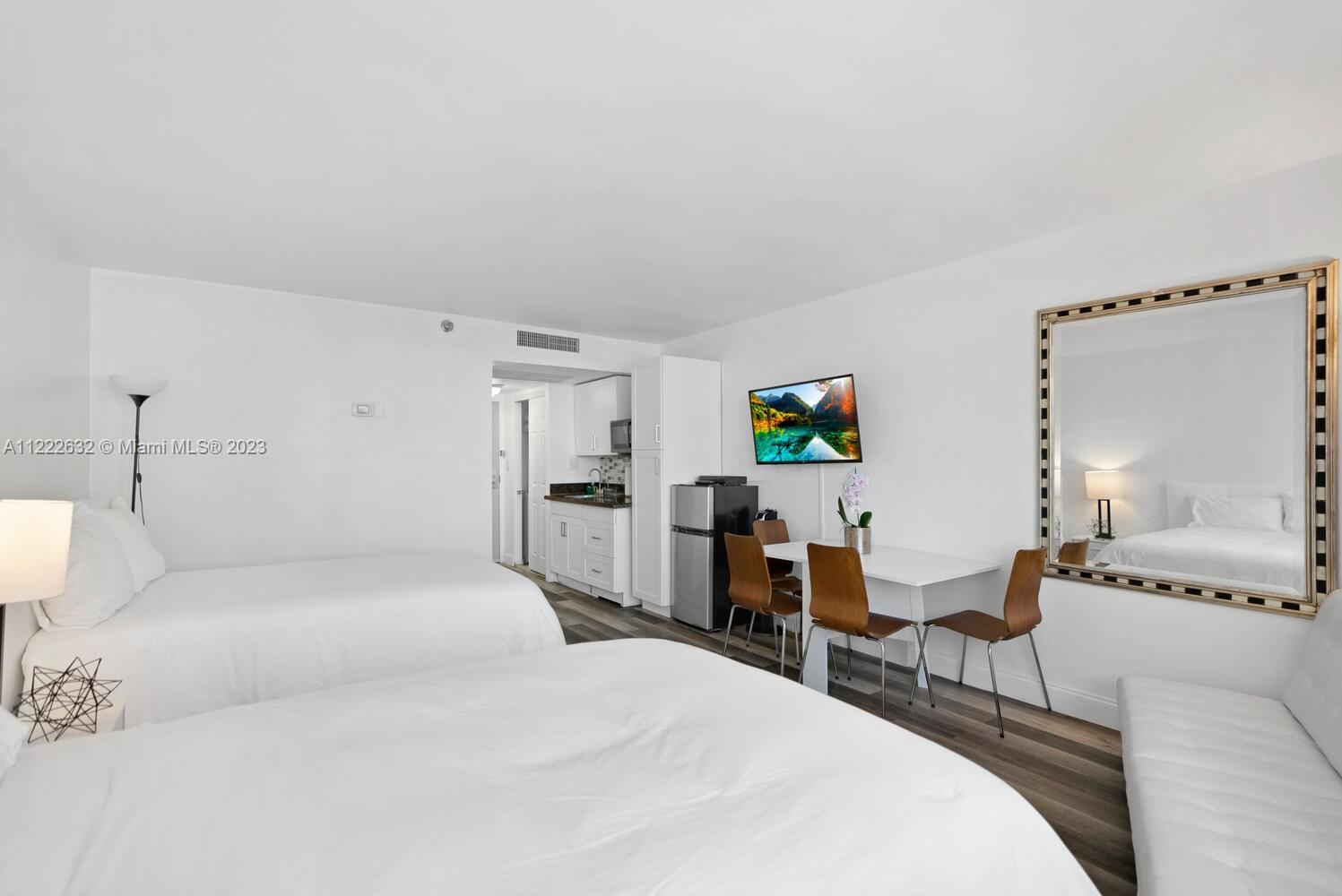 THE AVENTURA BEACH CLUB C - Residential