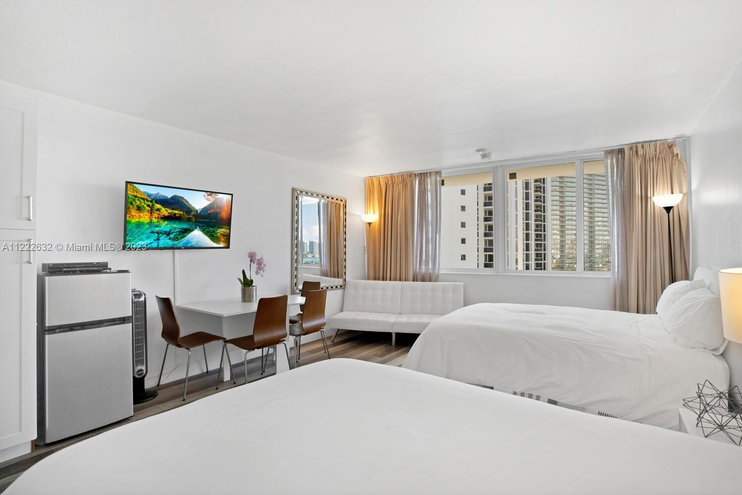 THE AVENTURA BEACH CLUB C - Residential