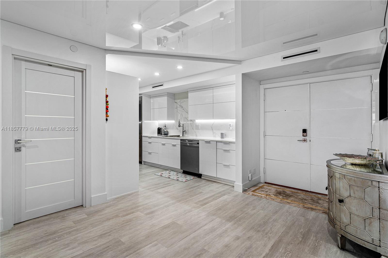 HILLSBORO OCEAN CLUB COND - Residential