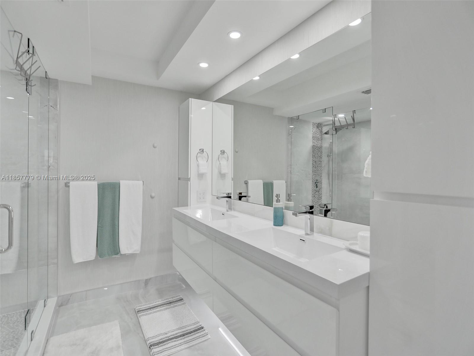 HILLSBORO OCEAN CLUB COND - Residential