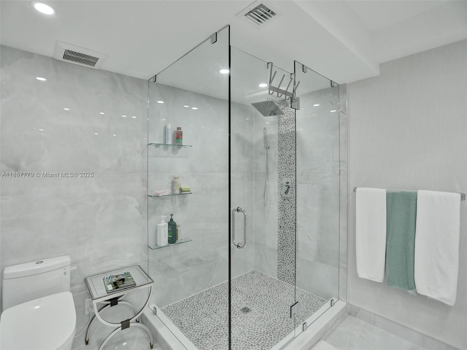 HILLSBORO OCEAN CLUB COND - Residential