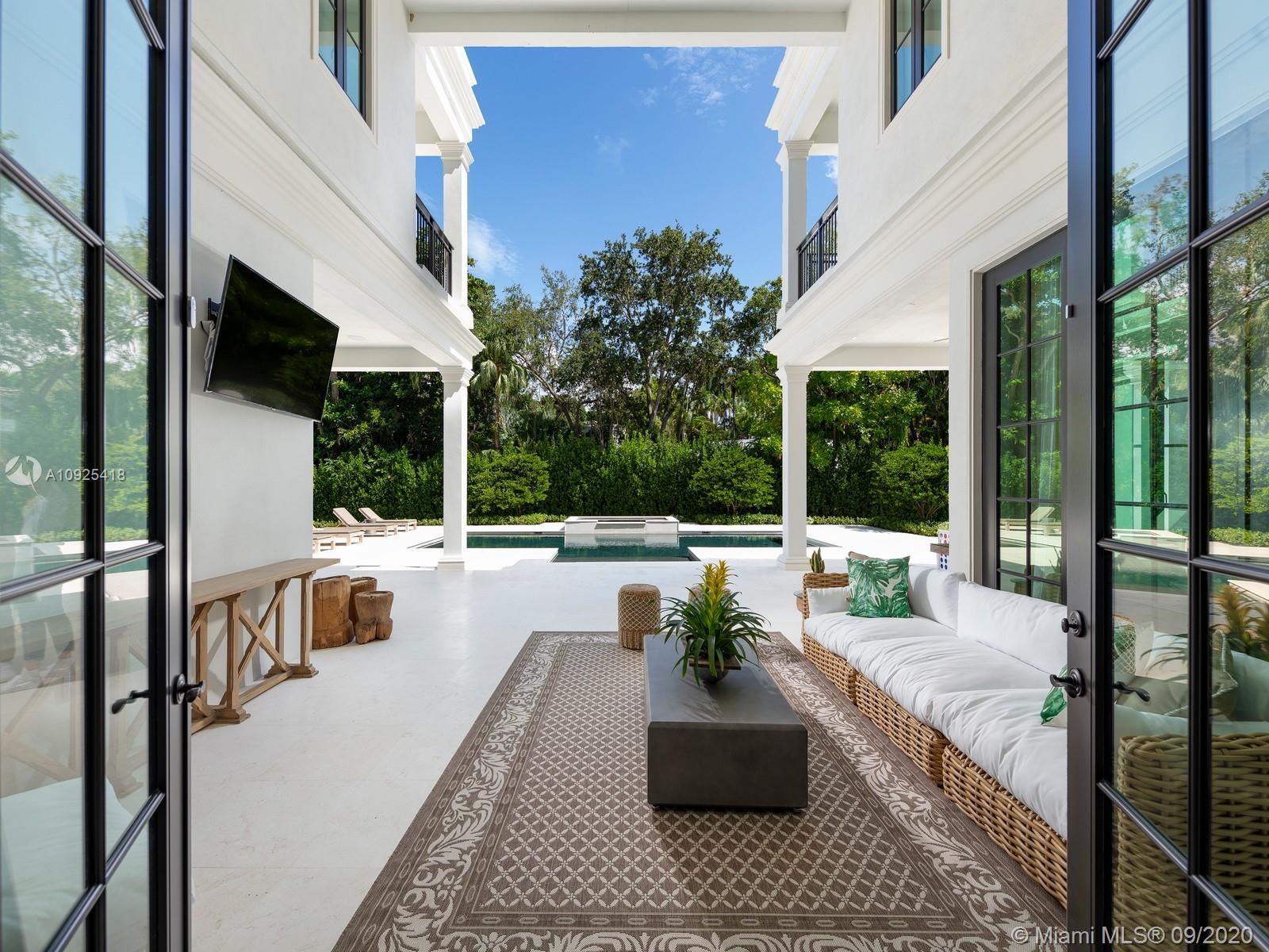 SNAPPER CREEK LAKES SUB - Residential